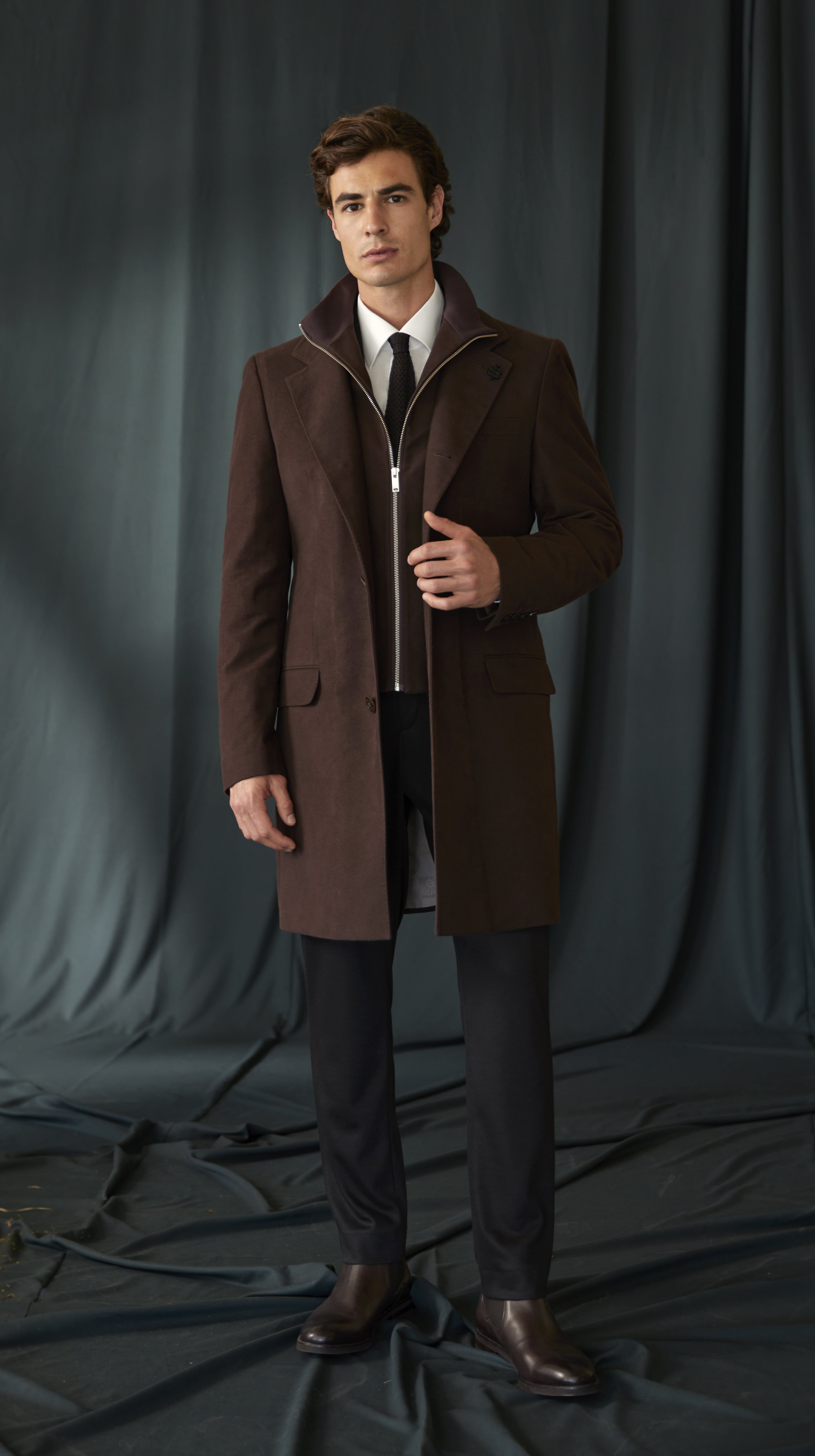 GNCR2072-min.jpg (610 KB)